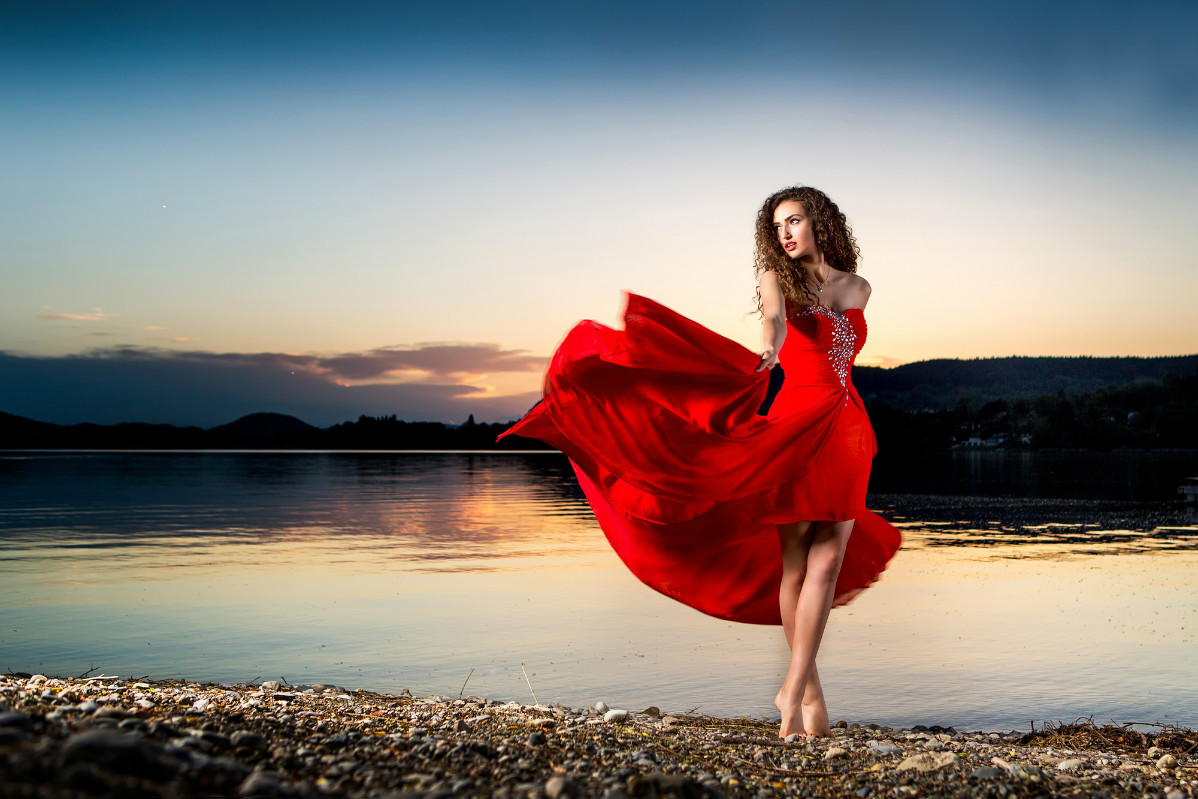 Поддерживаем участниц конкурса портала tut.by DRESSMARATHON