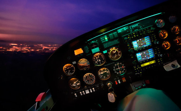 ДОСТУПНОЕ НЕБО «ПРИРУЧИ!» (уроки пилотирования на самолете Cessna 172)