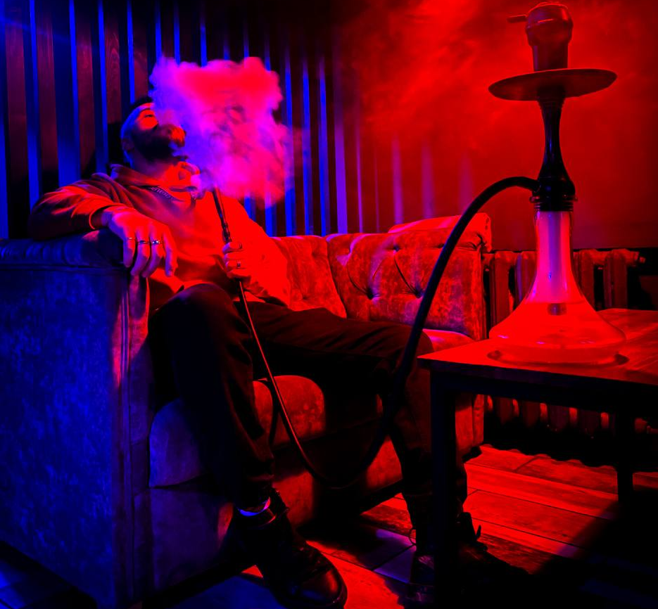 Отдых в кальянной NEON hookah